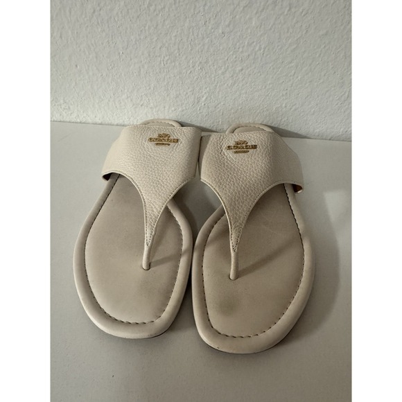 COACH Jodi Chalk Leather Flat Thong Sandals Ivory Gold Preppy Chic Elegant 9B - Picture 1 of 12